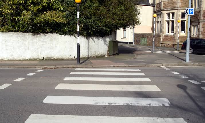 Zebra crossings 